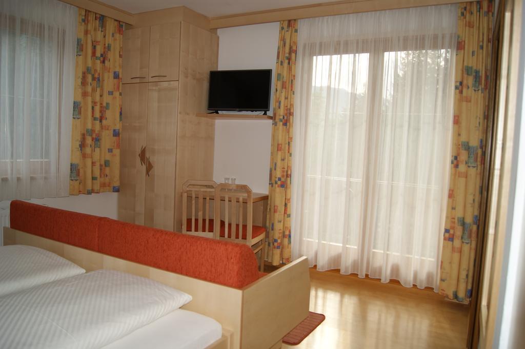 Hotel Garni Haus Anita 리징 외부 사진