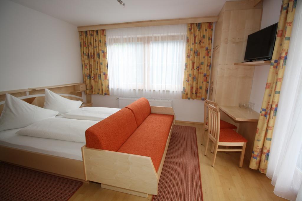 Hotel Garni Haus Anita 리징 외부 사진
