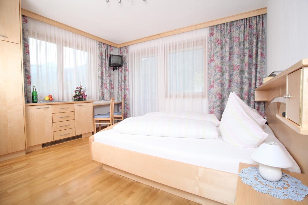 Hotel Garni Haus Anita 리징 객실 사진