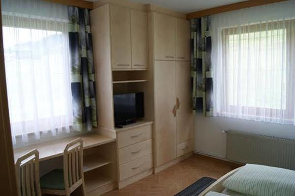 Hotel Garni Haus Anita 리징 외부 사진